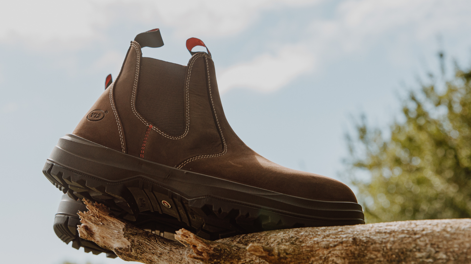The Cotswold Safety Dealer From V12 Footwear