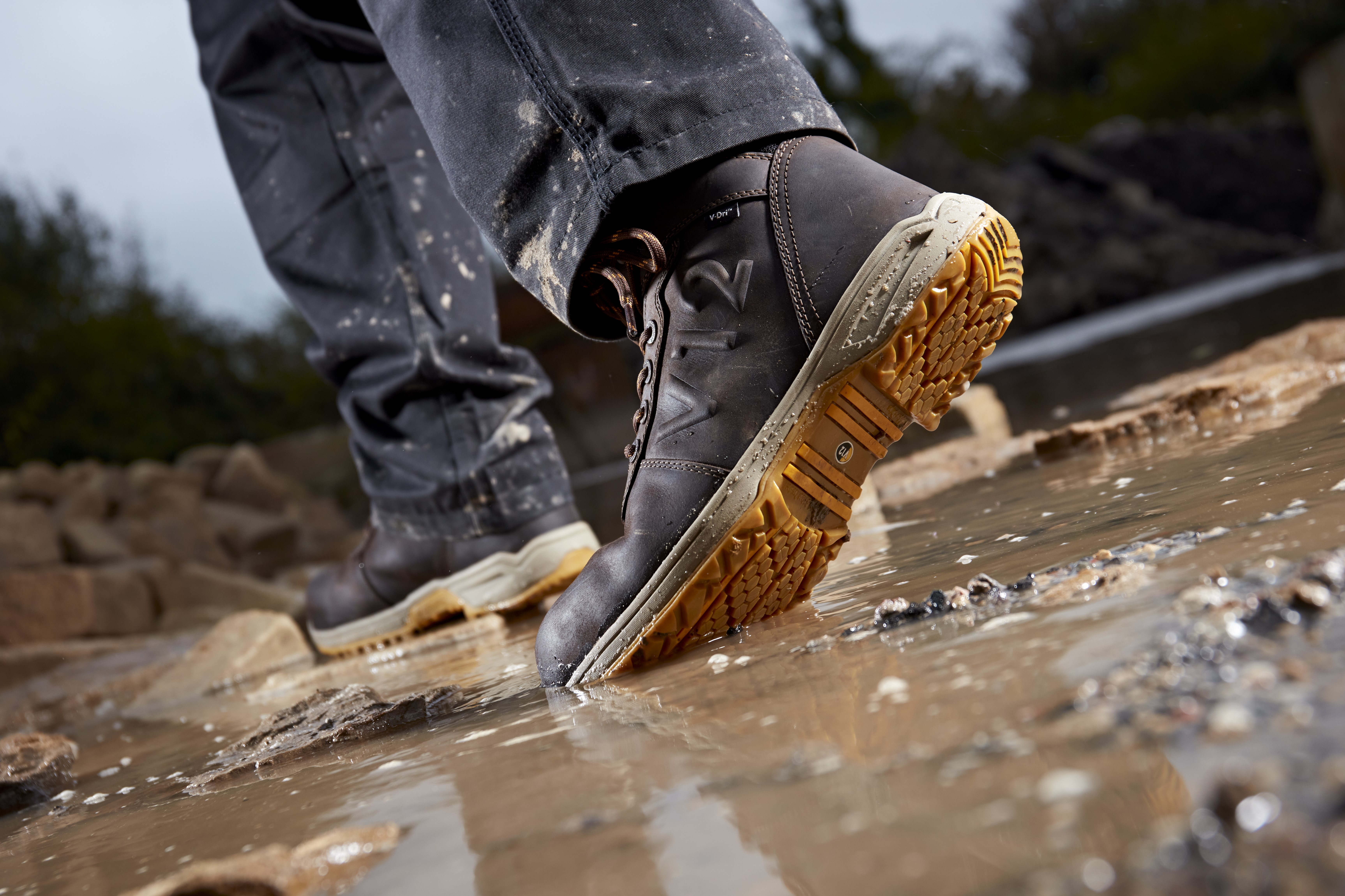 Lynx V12 Boots Toolstation V12 Waterproof Safety Boots New Arrivals