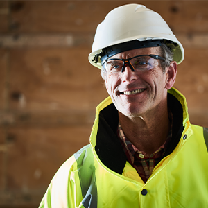 V12 Fotowear_300 x 300_ smiling man