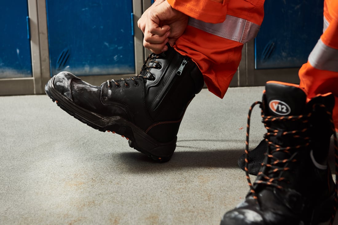 V12 Footwear - safety hi-leg collection 